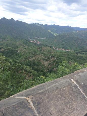 Imagen de los exteriores del Hotel Tianjin Huangyaguan Great Wall Home. Foto 5