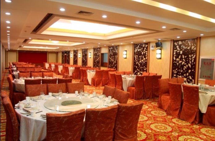 Imagen del bar/restaurante del Hotel Tianjin Ocean. Foto 7