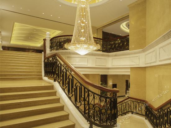 Imagen de los interiores del Hotel Tianyu Fields International. Foto 7