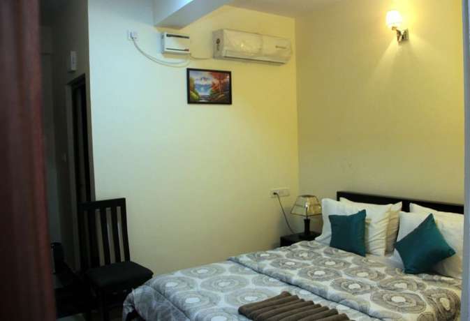 Imagen de la habitación del Hotel Tiara. Foto 6