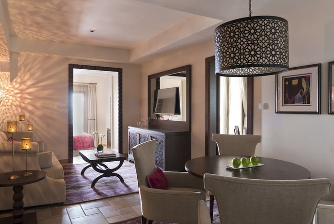 Imagen de la habitación del Hotel Tiara Miramar Beach and Spa. Foto 15