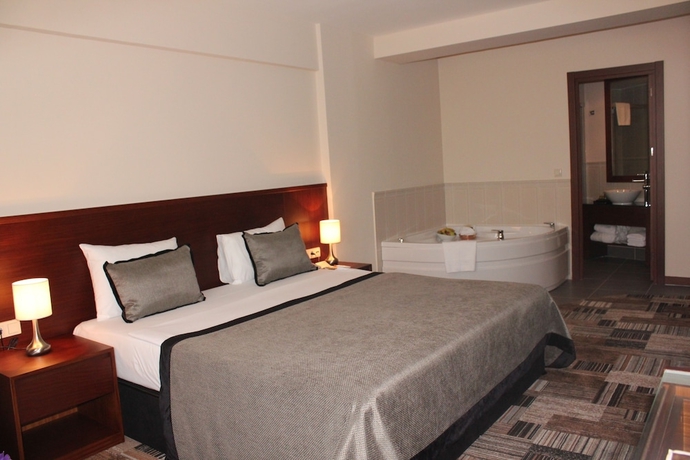 Imagen de la habitación del Hotel Tiara Thermal and Spa. Foto 2