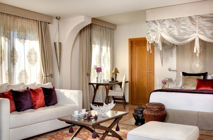 Imagen de la habitación del Hotel Tiara Yaktsa C&ocirc;te D'azur. Foto 5