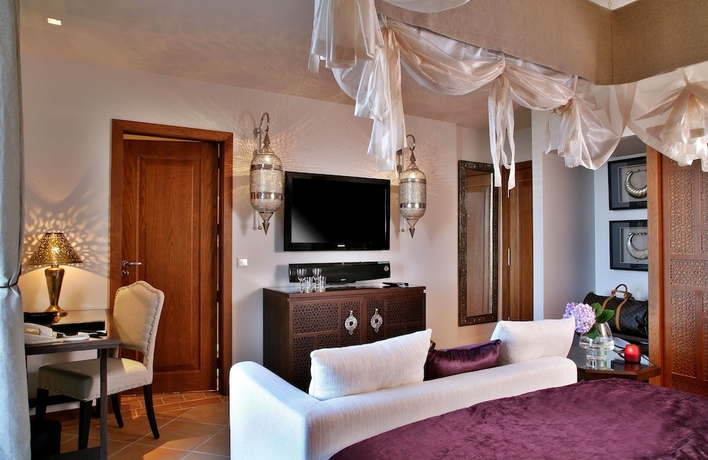 Imagen de la habitación del Hotel Tiara Yaktsa C&ocirc;te D'azur. Foto 9
