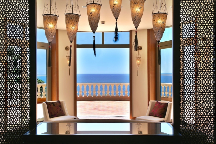 Imagen de los interiores del Hotel Tiara Yaktsa C&ocirc;te D'azur. Foto 18