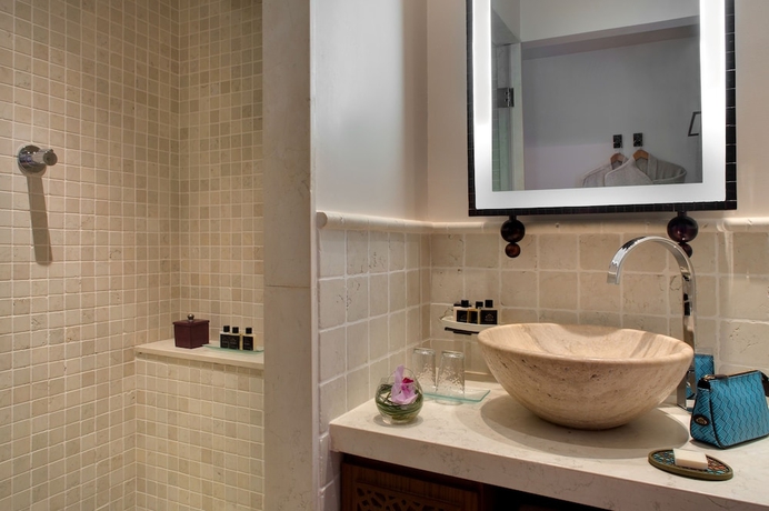 Imagen de la habitación del Hotel Tiara Yaktsa C&ocirc;te D'azur. Foto 16