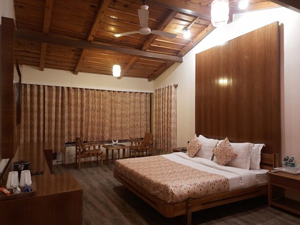Imagen de la habitación del Hotel Tiaraa Monolith Lake Resort. Foto 12