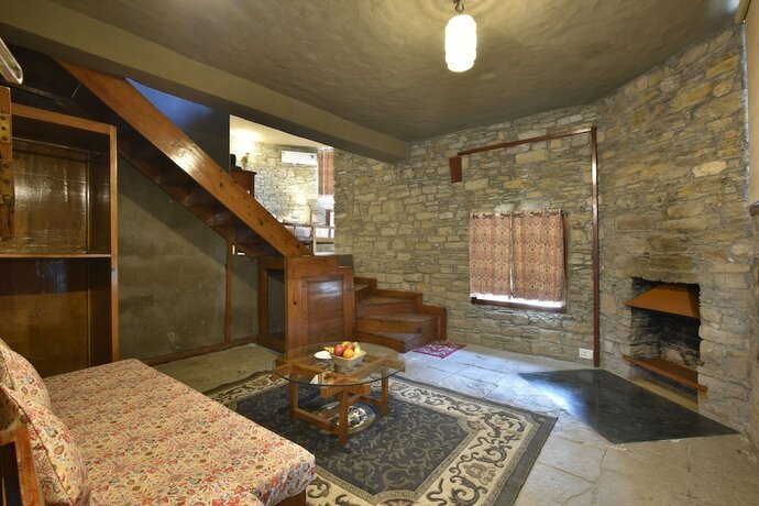 Imagen de la habitación del Hotel Tiaraa Monolith Lake Resort. Foto 13
