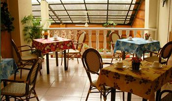 Imagen del bar/restaurante del Hotel Tiare Tahiti. Foto 4