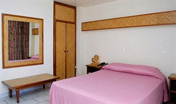 Imagen del bar/restaurante del Hotel Tiare Tahiti. Foto 7