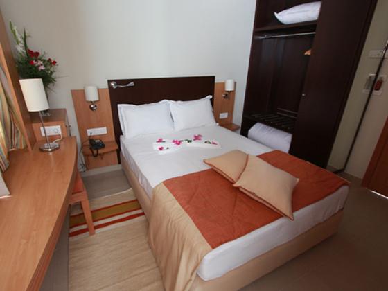 Imagen de la habitación del Hotel Tiba. Foto 5