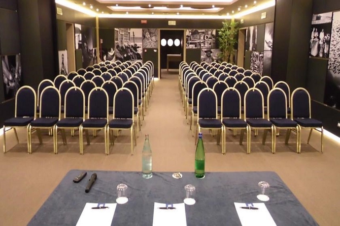 Imagen general del Hotel Tiber Rooftop and Wellness. Foto 12