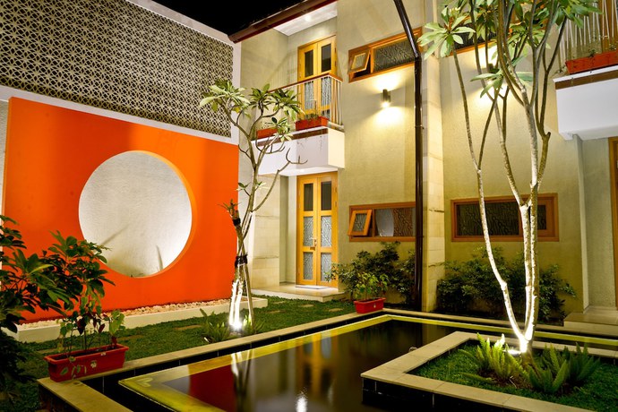 Imagen de los exteriores del Hotel Tibera Cibeunying. Foto 7