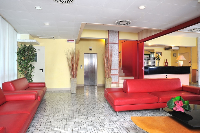 Imagen de los interiores del Hotel Tiberius. Foto 11