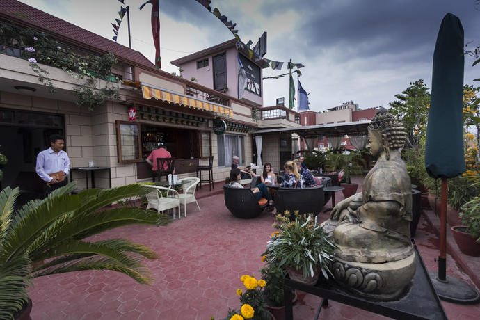 Imagen de los exteriores del Hotel Tibet. Foto 13