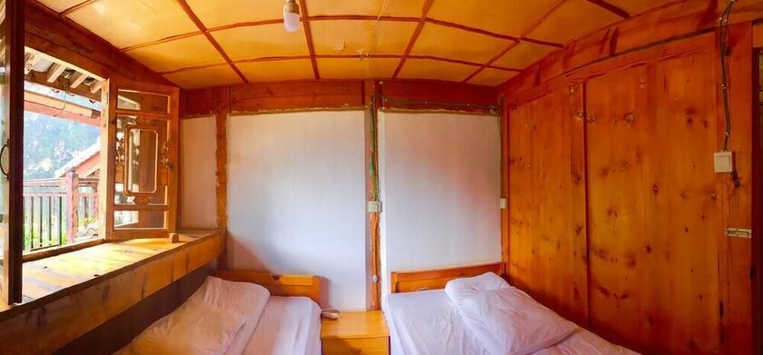 Imagen de la habitación del Hotel Tibet Guest House, Shangri-La. Foto 13