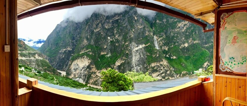 Imagen de la habitación del Hotel Tibet Guest House, Shangri-La. Foto 17