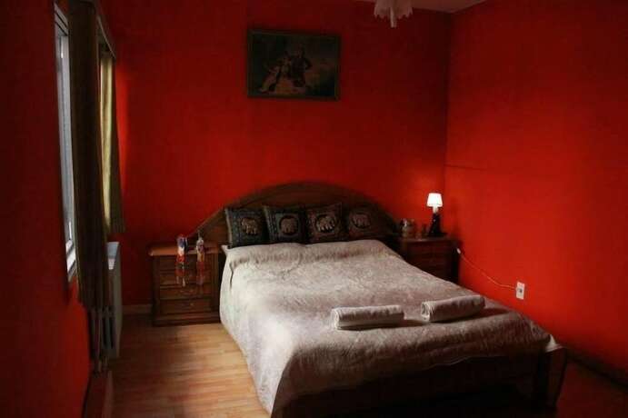 Imagen de la habitación del Hotel Tibet House. Foto 13