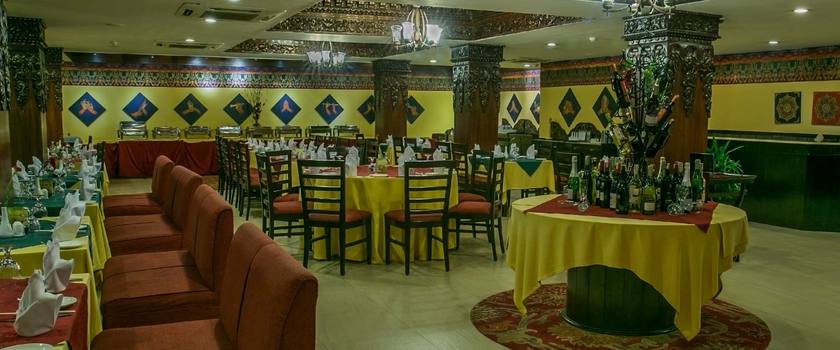 Imagen del bar/restaurante del Hotel Tibet International. Foto 5