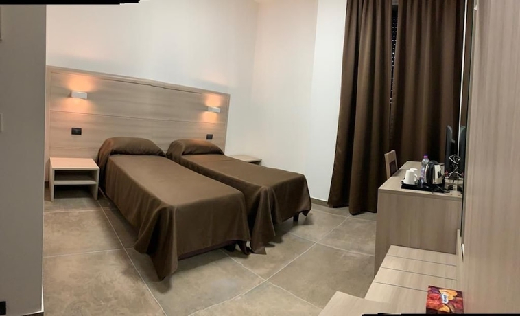 Imagen de la habitación del Hotel Tiby. Foto 6