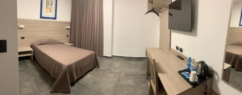 Imagen de la habitación del Hotel Tiby. Foto 7