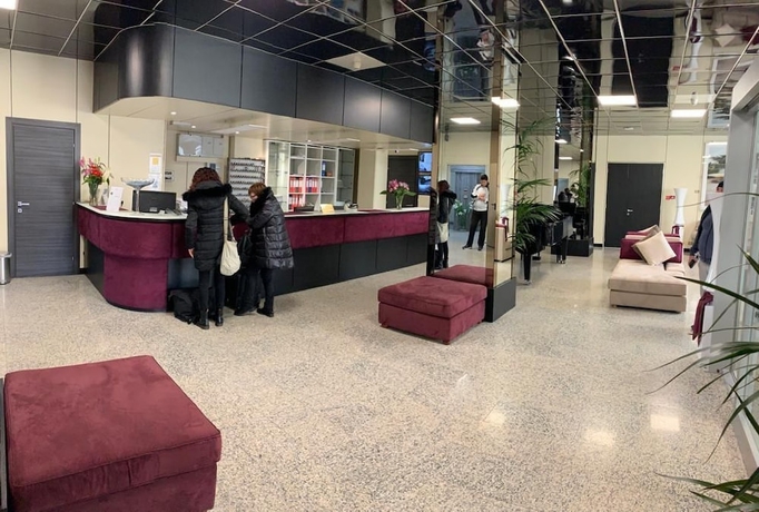 Imagen de los interiores del Hotel Tiby. Foto 15