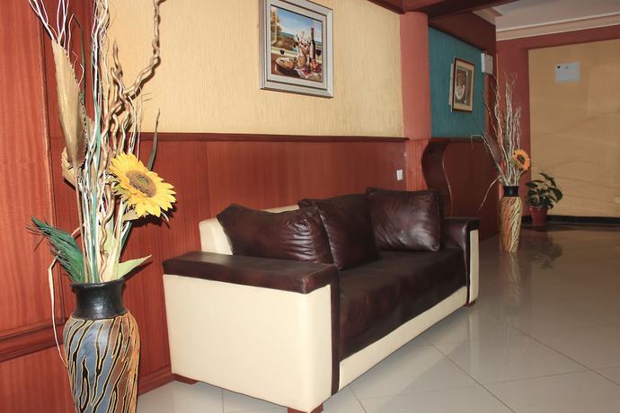 Imagen de los interiores del Hotel Tick. Foto 18