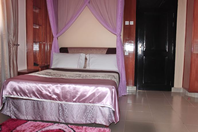 Imagen de la habitación del Hotel Tick. Foto 9