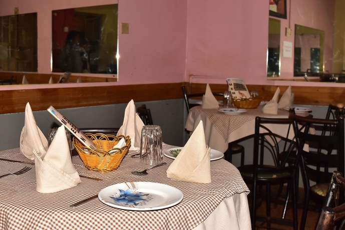 Imagen del bar/restaurante del Hotel Tickles. Foto 4