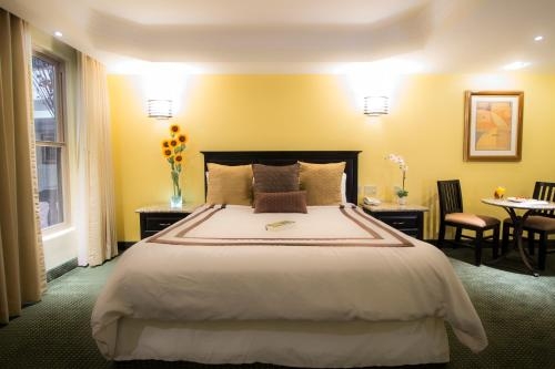 Imagen de la habitación del Hotel Ticuán. Foto 9