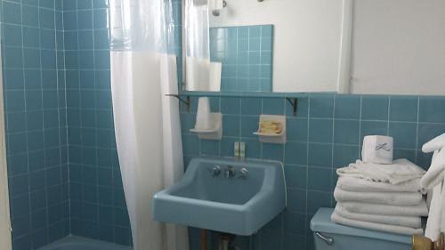 Imagen de la habitación del Hotel Tide Winds Motel. Foto 9