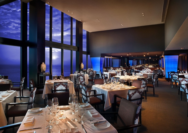 Imagen del bar/restaurante del Hotel Tideline Ocean Resort and Spa. Foto 5