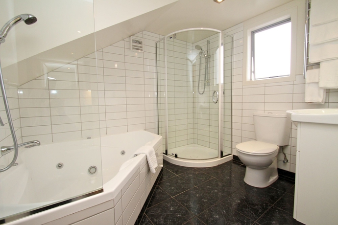 Imagen de la habitación del Hotel Tides. Foto 7