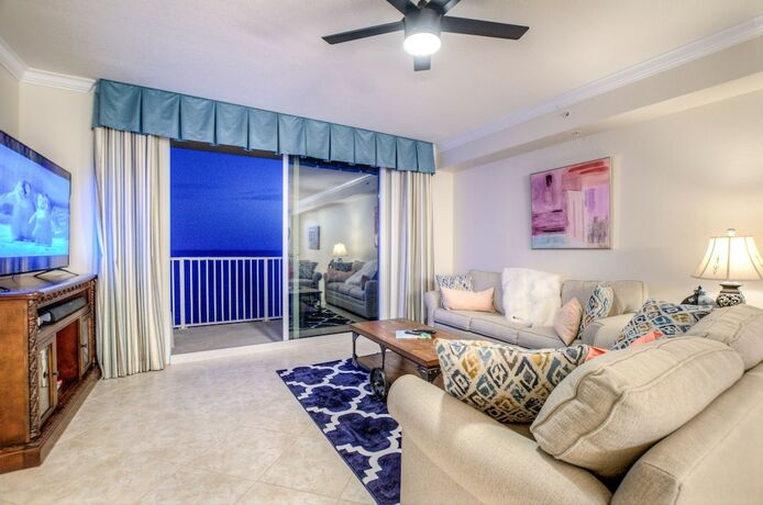 Imagen general del Hotel Tidewater Beach Condos by Aneliya\'s Rentals. Foto 4