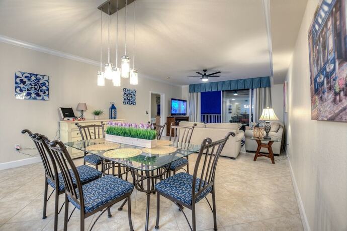 Imagen general del Hotel Tidewater Beach Condos by Aneliya\'s Rentals. Foto 12