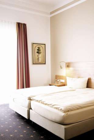 Imagen de la habitación del Hotel Tiek. Foto 5