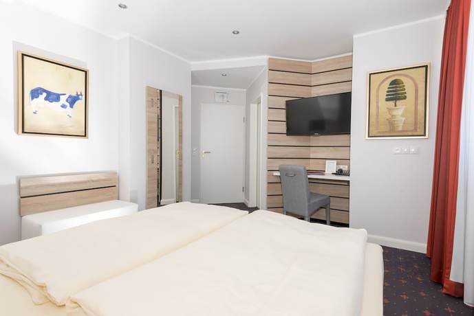Imagen de la habitación del Hotel Tiek. Foto 8
