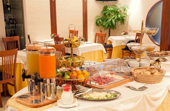 Imagen del bar/restaurante del Hotel Tiempo. Foto 4