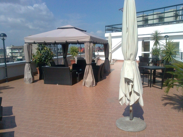 Imagen de los exteriores del Hotel Tiempo. Foto 12