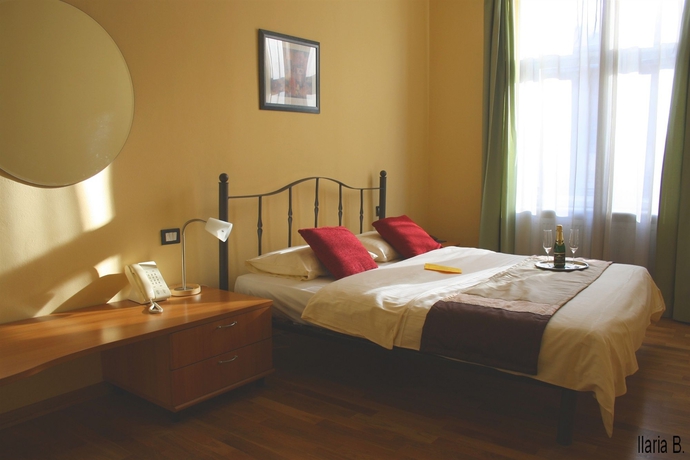 Imagen de la habitación del Hotel Tiepolo, Praga. Foto 7