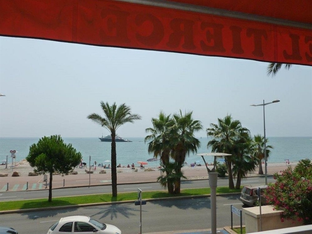 Imagen de los exteriores del Hotel Tiercé Beach. Foto 8