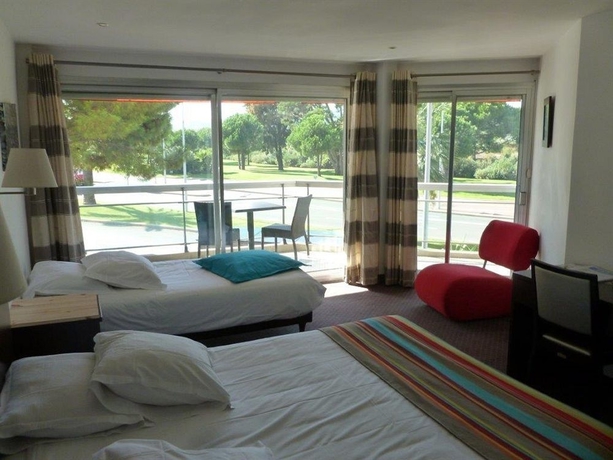 Imagen de la habitación del Hotel Tiercé Beach. Foto 6