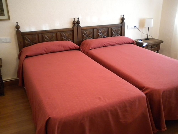 Imagen de la habitación del Hotel Tierra De Campos. Foto 7