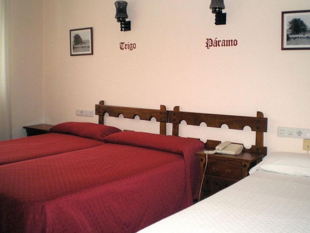 Imagen de la habitación del Hotel Tierra De Campos. Foto 9