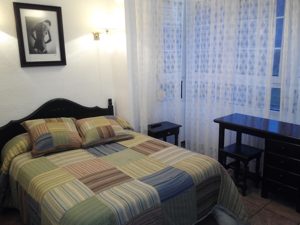 Imagen de la habitación del Hotel Tierra De La Reina. Foto 14