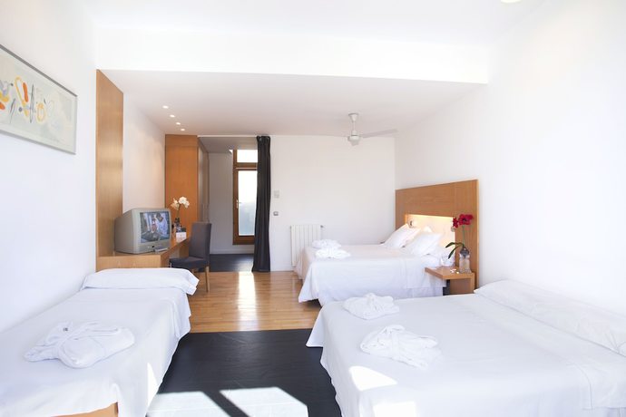 Imagen de la habitación del Hotel Tierra de Biescas. Foto 10