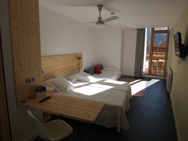 Imagen de la habitación del Hotel Tierra de Biescas. Foto 12