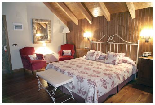 Imagen de la habitación del Hotel Tierras De Moya. Foto 3