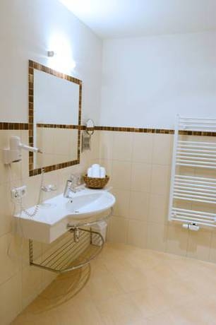Imagen de la habitación del Hotel Tierwarthof. Foto 29