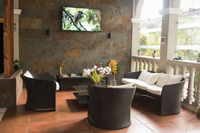 Imagen de los interiores del Hotel Tifakara by the Waterfall. Foto 20